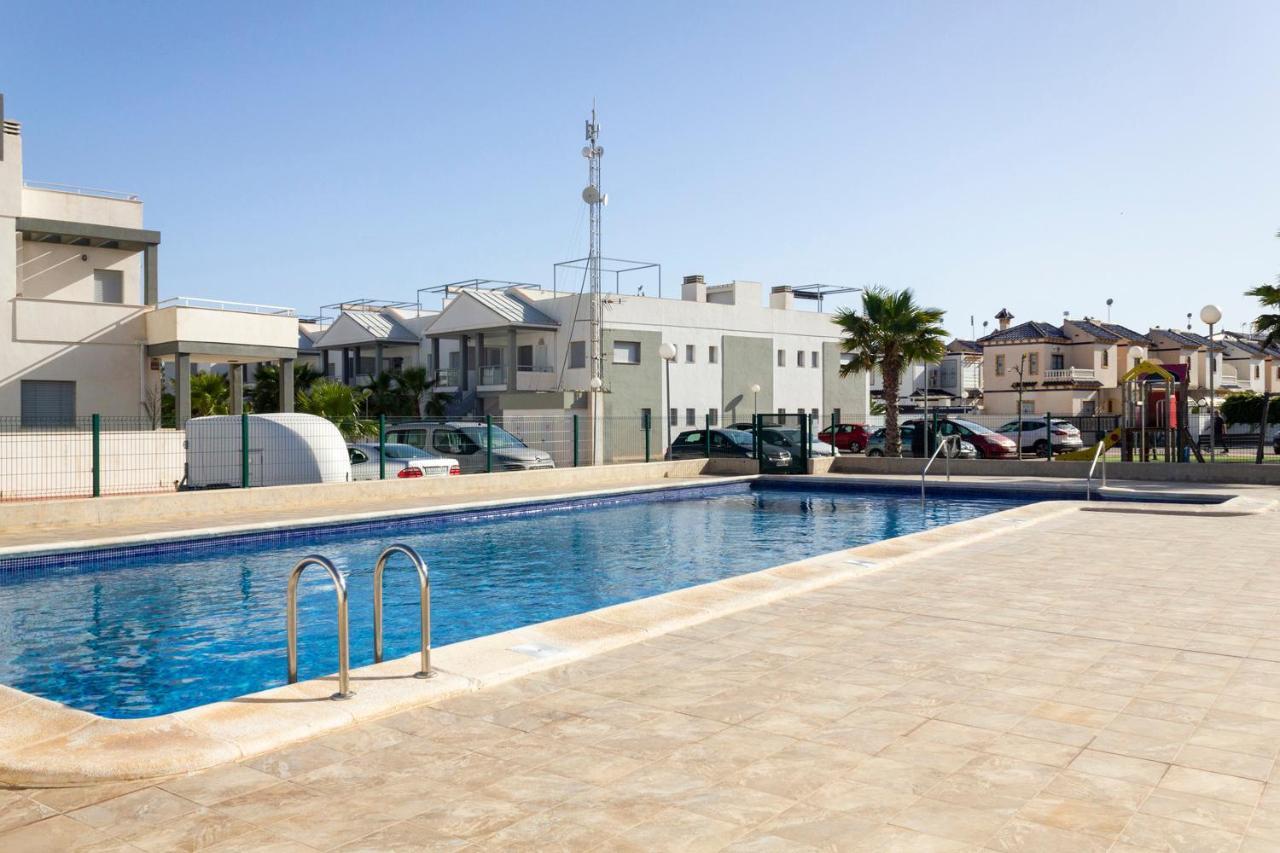 Bungalow Pink Garden Οριουέλα Εξωτερικό φωτογραφία