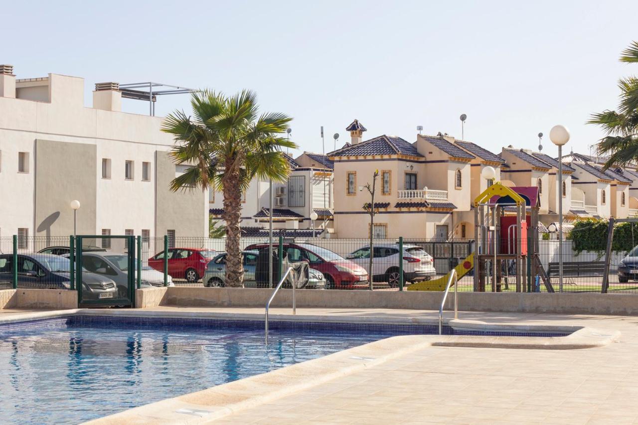 Bungalow Pink Garden Οριουέλα Εξωτερικό φωτογραφία