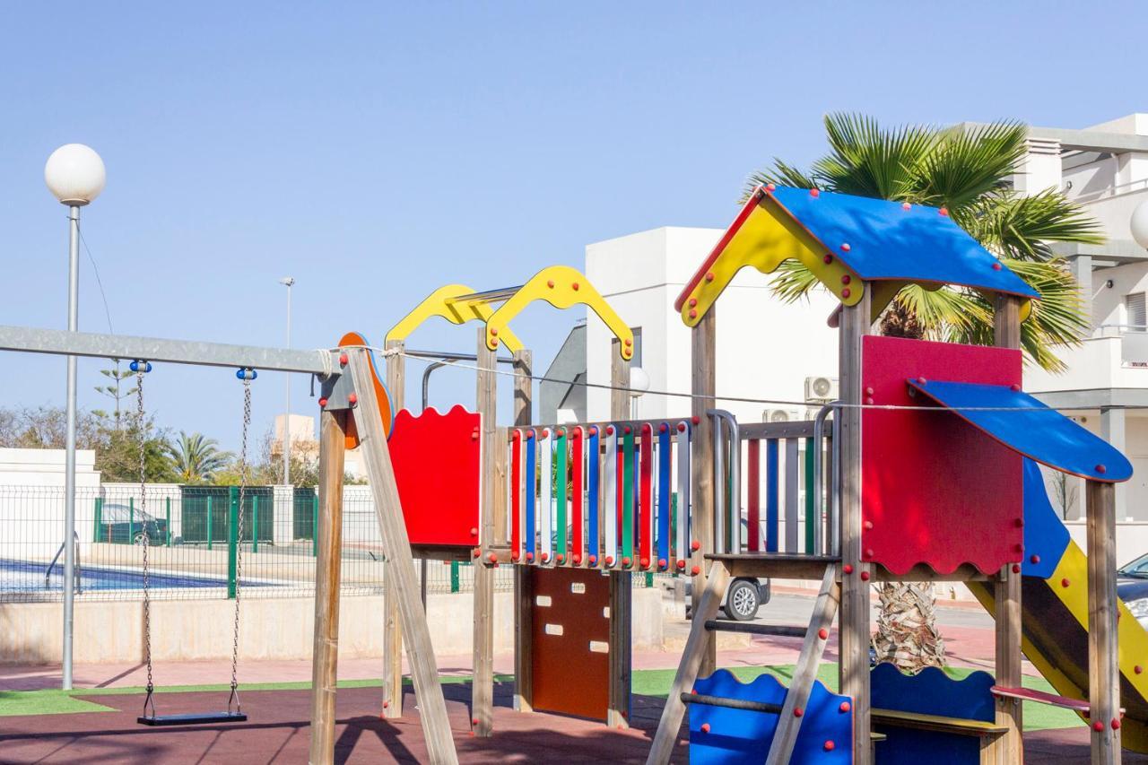 Bungalow Pink Garden Οριουέλα Εξωτερικό φωτογραφία