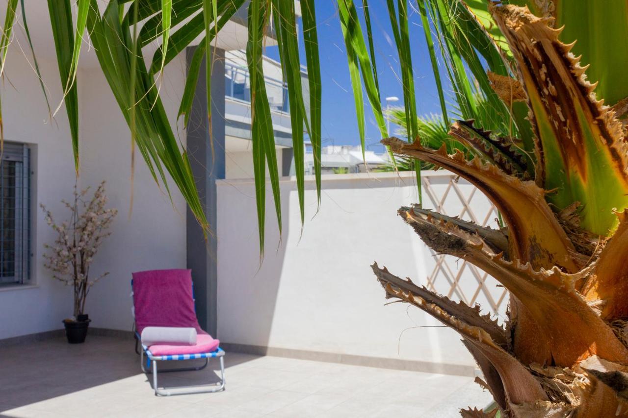 Bungalow Pink Garden Οριουέλα Εξωτερικό φωτογραφία