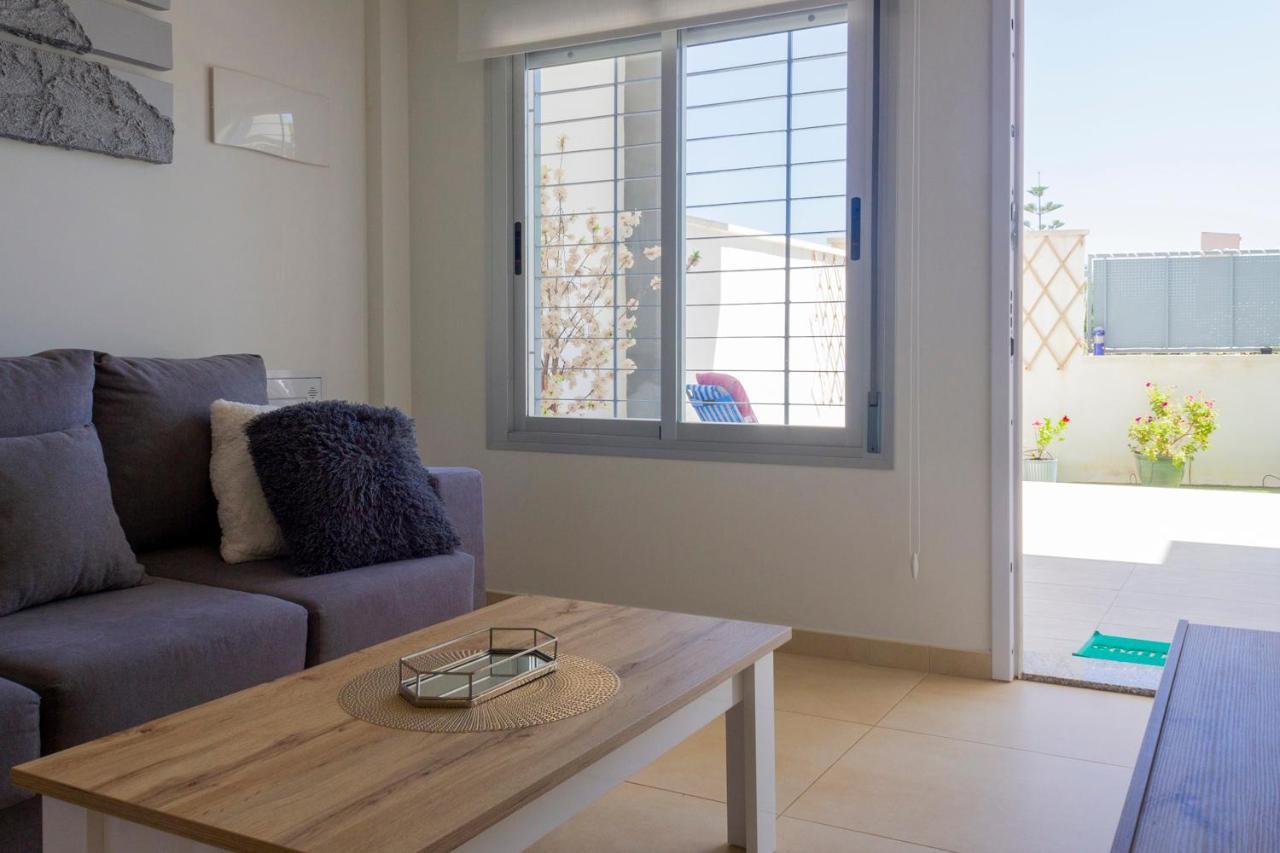 Bungalow Pink Garden Οριουέλα Εξωτερικό φωτογραφία
