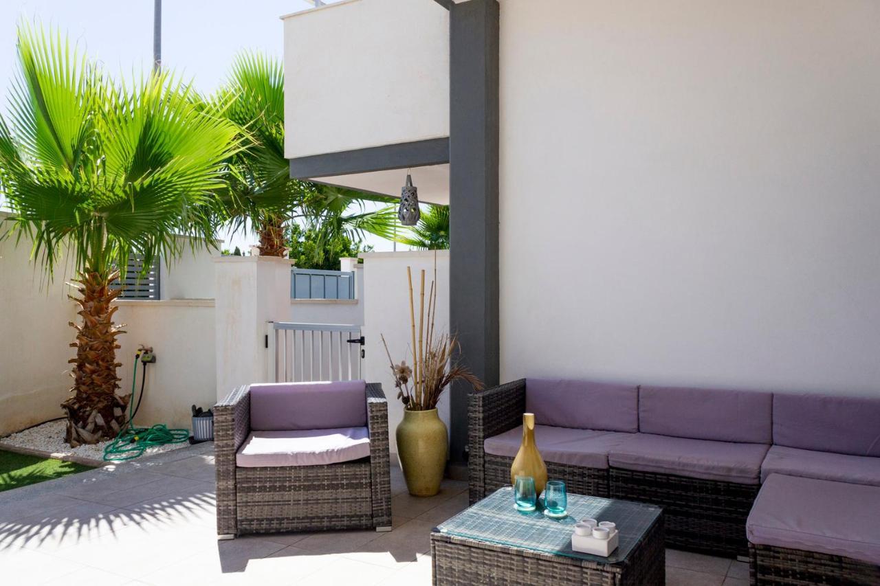 Bungalow Pink Garden Οριουέλα Εξωτερικό φωτογραφία