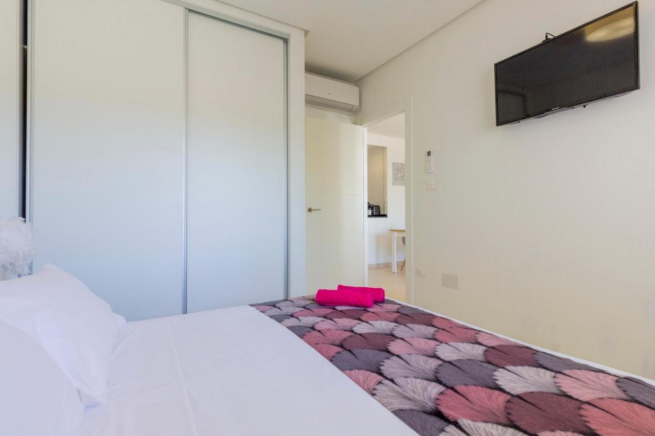 Bungalow Pink Garden Οριουέλα Εξωτερικό φωτογραφία