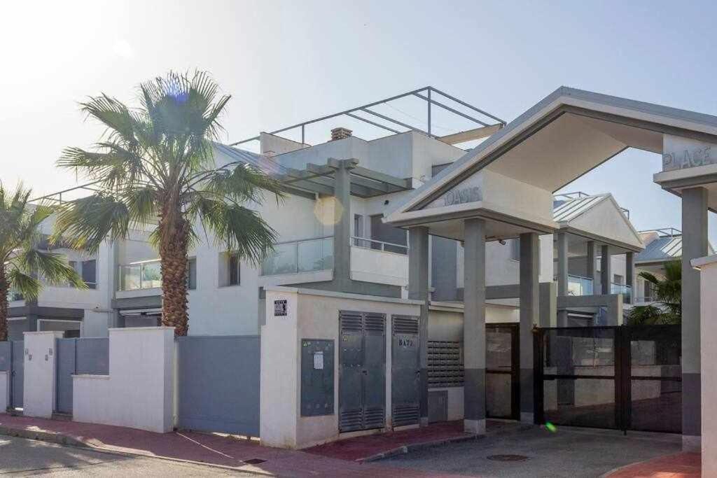 Bungalow Pink Garden Οριουέλα Εξωτερικό φωτογραφία
